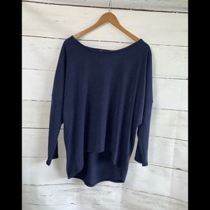 Women’s long sleeve sweater (thin)